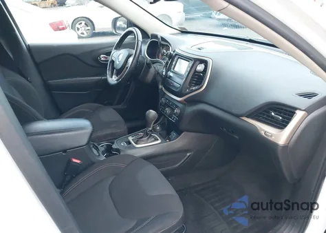 2016 Jeep Cherokee Latitude из США, поврежденный, VIN 1C4PJMCB7GW118036